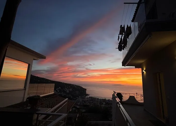 La Casa Di Fiore Apartamento Vico Equense